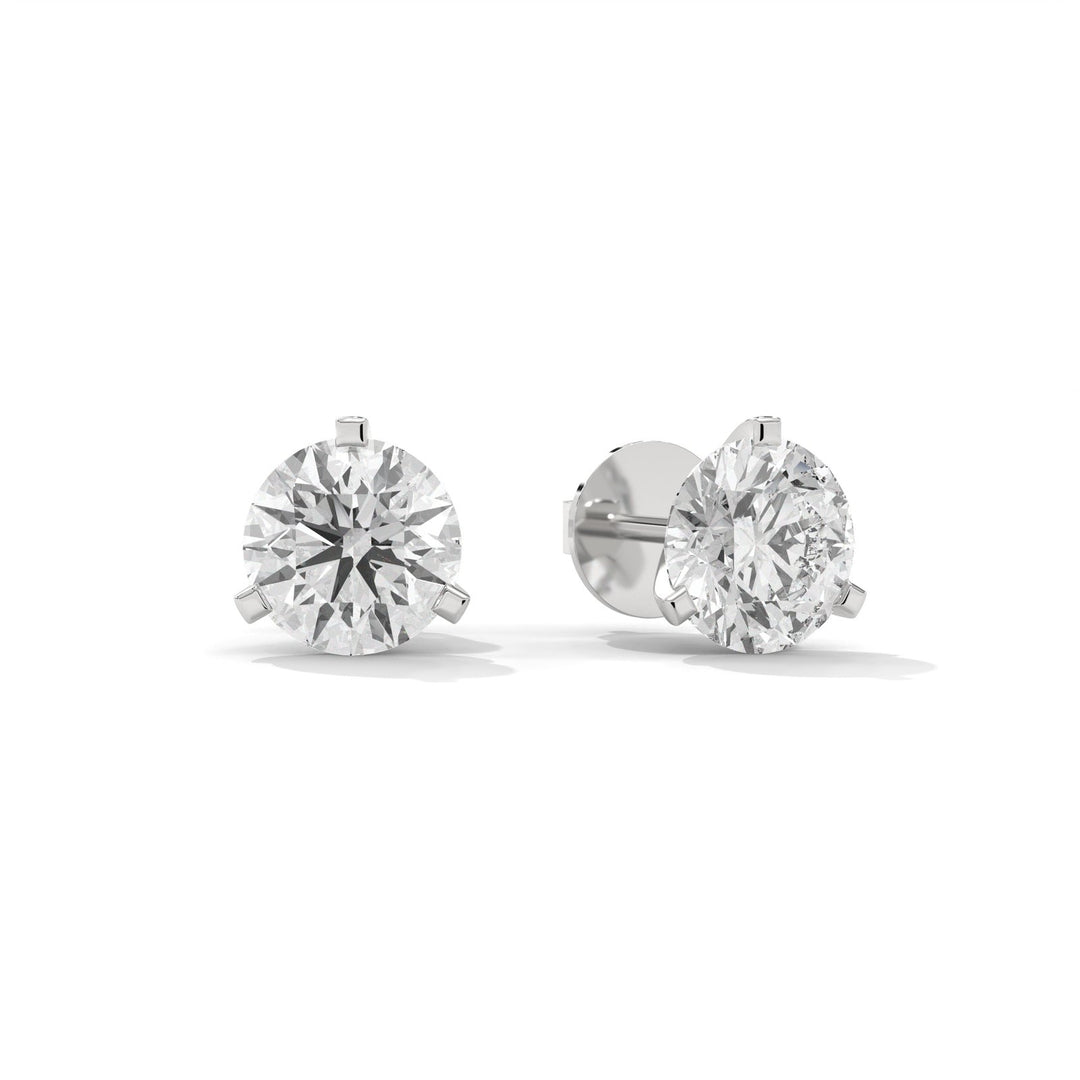 Three-Prongs Diamond Studs