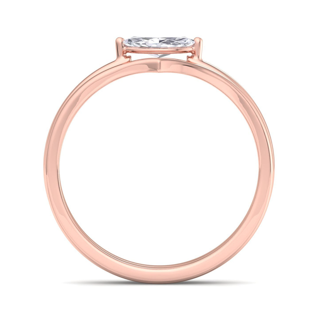 East-west Marquise stacklable Ring